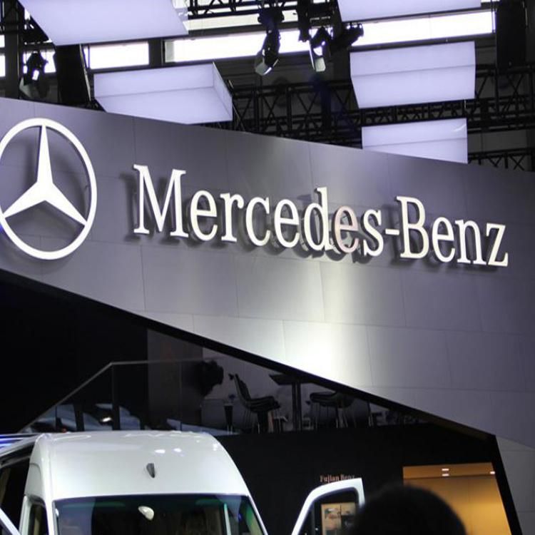 Custom Laser Engraved Galvanized Titanized Chrome Plated 3D Car Logo Sign for Benz