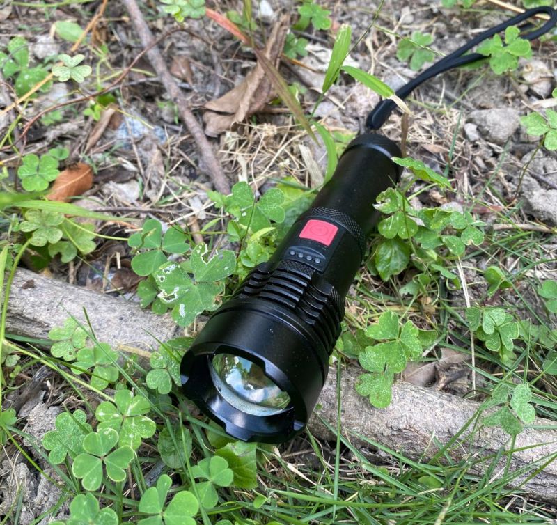 USB Rechargeable Zoom in and Zoom out Outdoor Work Camping Searching Aluminum LED Flashlight