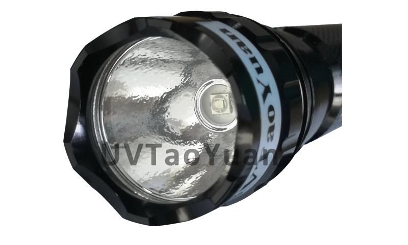 Green Lighting 3W LED Torch