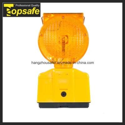 Solar Warning Light with Retractable Battery (S-1317)