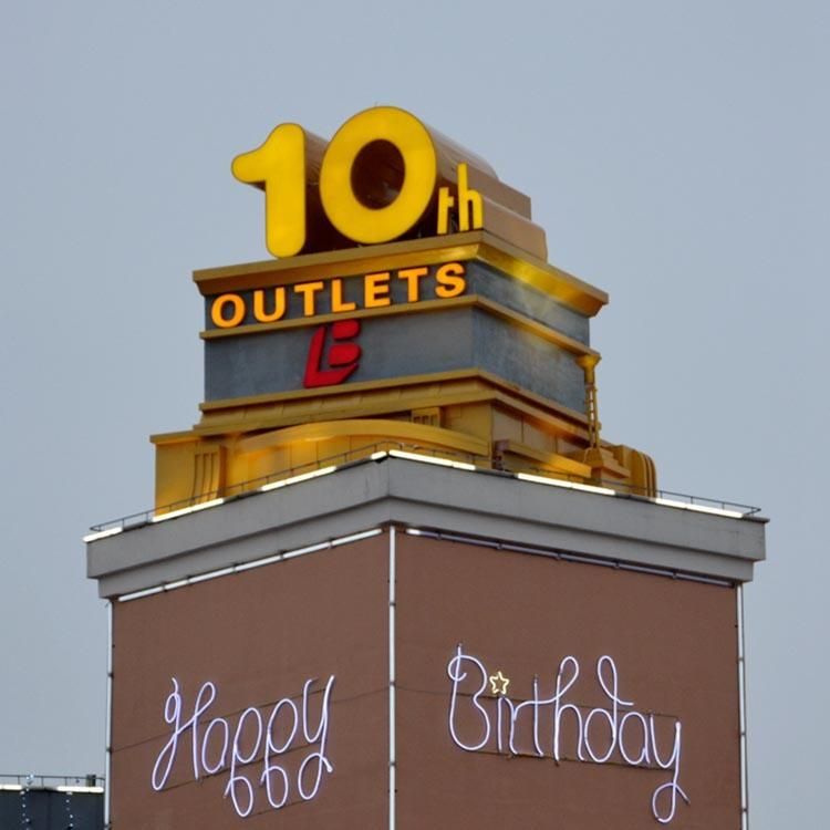 Plaza Advertising Logos Signboard 3D Illuminated Building Roof Big Letter Sign