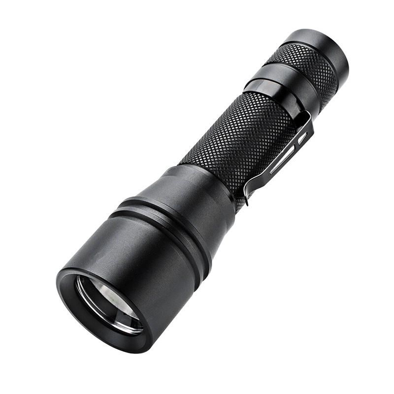 2020 Hot Selling LED Flashlight with 5 Modes for Outdoor Light