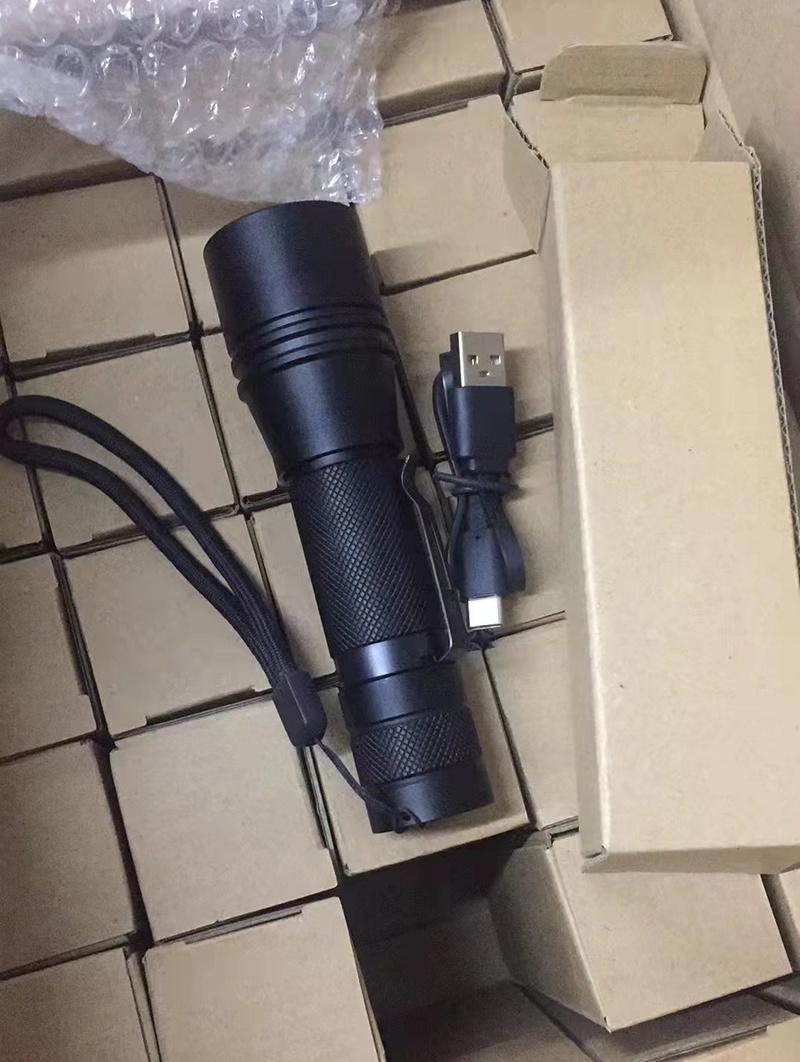 Super Bright Outdoor Torch LED Flashlight for Camping Emergency Aluminum 18650 Xml T6 LED Flashlight USB Rechargeable Zoom Flashlight